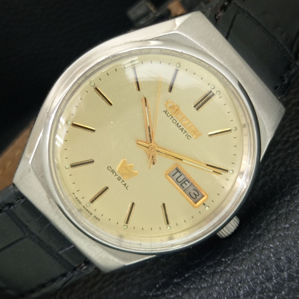 Vintage 1988 Citizen Automatic Mens Silver Watch WDaydate  Beige Accents